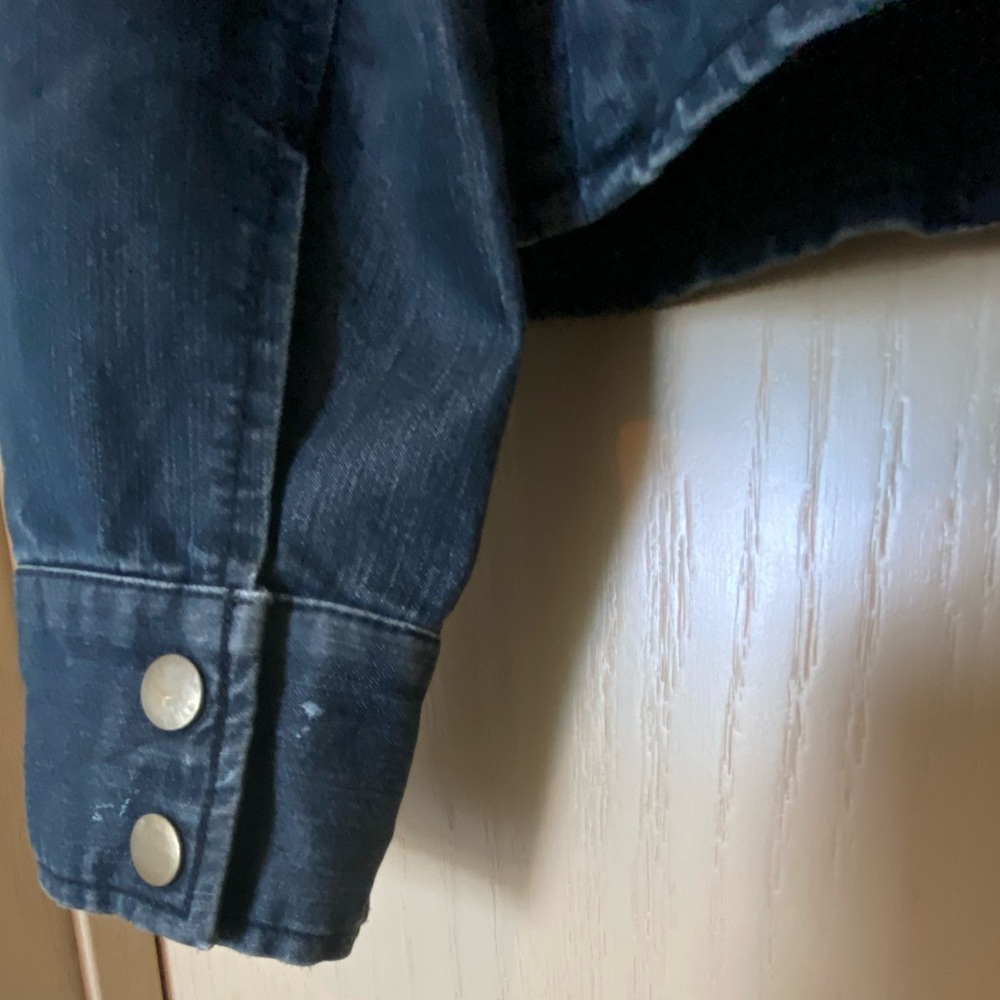 Denim moto jacket with snaps, zippers, and tailored fit. By Apostrophe stretch - Picture 5 of 5